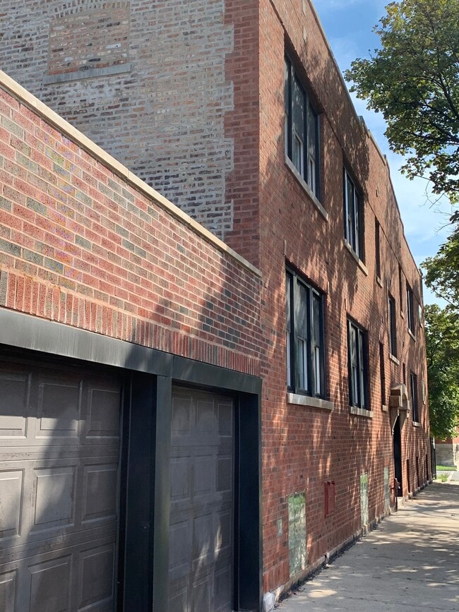 property at 2105-07 N Lawndale Ave