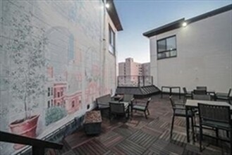 12 Stoneholm St in Boston, MA - Foto de edificio - Building Photo