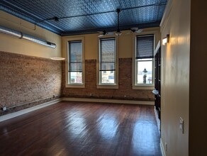 204 W Main St, Unit 3 in Lowell, MI - Building Photo - Building Photo