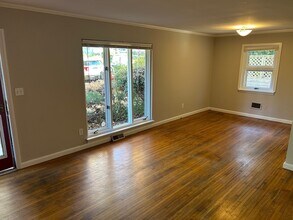 724 Vanderbrook Rd in Charlotte, NC - Building Photo - Building Photo