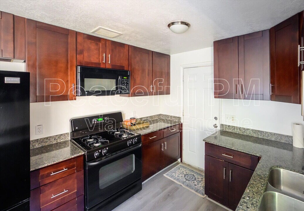 3646 S 700 E in South Salt Lake, UT - Building Photo