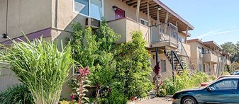 Greystone Place Apartments in Sacramento, CA - Building Photo