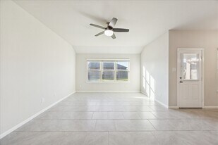 29615 Stanley Canyon Ln in Park Row, TX - Building Photo