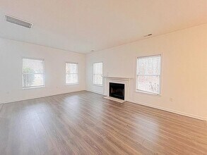 206 Beauclair Dr in Simpsonville, SC - Building Photo - Building Photo