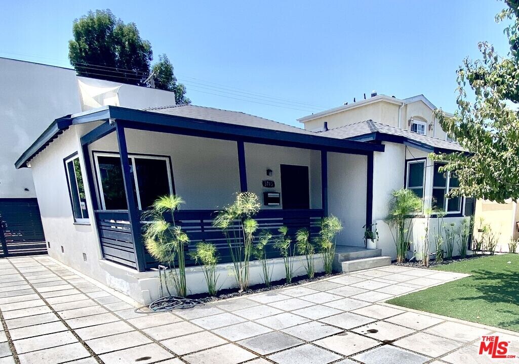 3713 Veteran Ave in Los Angeles, CA - Building Photo