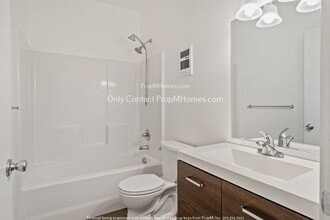 4485 NE Rodney Ave in Portland, OR - Building Photo - Building Photo