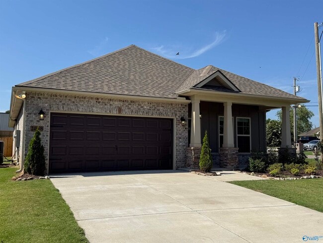 24008 Quints Dr in Athens, AL - Building Photo - Building Photo