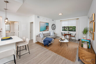 Riverland Apartments in Fort Lauderdale, FL - Building Photo - Building Photo