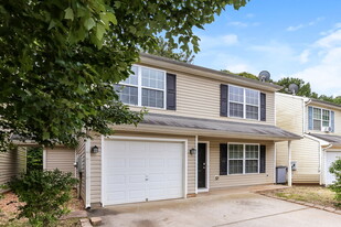 241 Lossie Ln in Mcdonough, GA - Building Photo