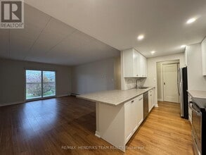 19A High St in Fort Erie, ON - Foto de edificio - Building Photo