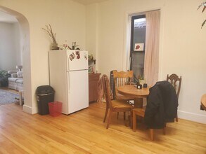 2223 N Clybourn Ave in Chicago, IL - Building Photo - Building Photo