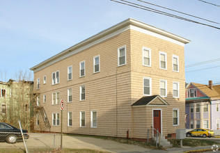 176 Oak St in Lewiston, ME - Building Photo - Building Photo