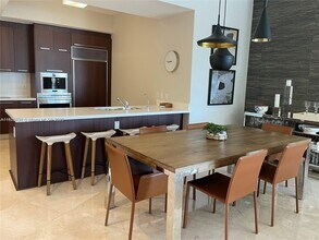15901 Collins Ave in Sunny Isles Beach, FL - Building Photo - Building Photo