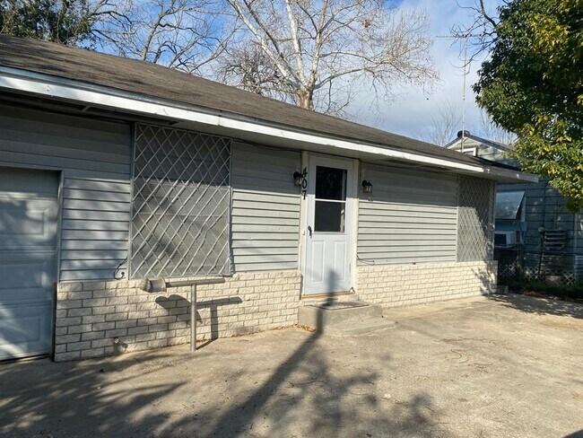 property at 407 E Homan Ave