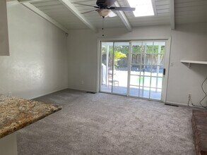 2906 Warwick Ln in Modesto, CA - Building Photo - Building Photo