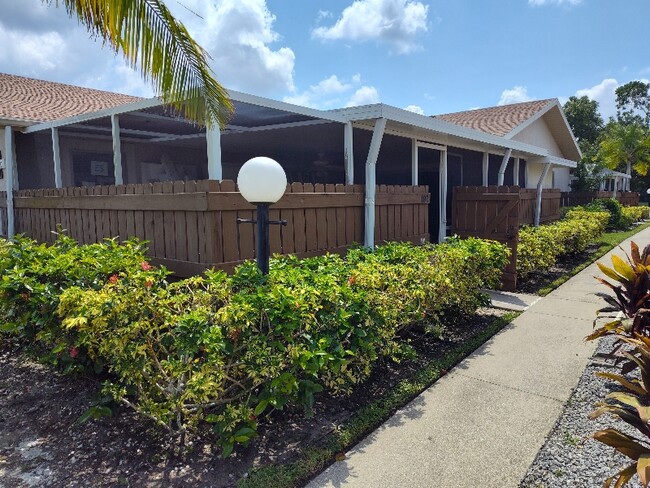 15610 Crystal Lake Dr
