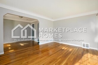 20943 Dexter Blvd in Warren, MI - Building Photo - Building Photo