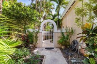 9023 Baybury Ln, Unit 5W in West Palm Beach, FL - Building Photo - Building Photo