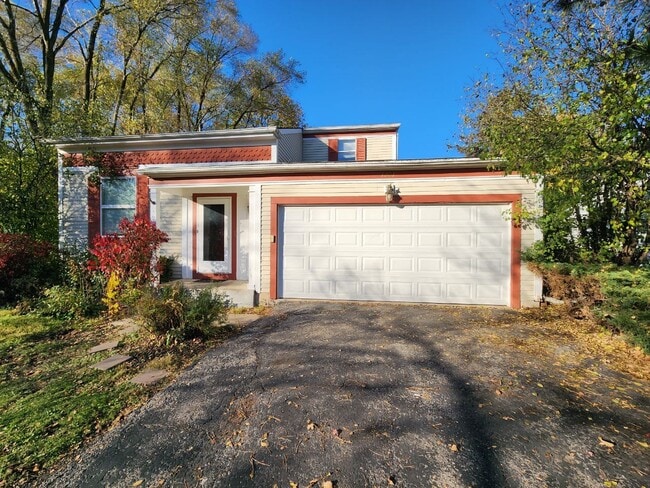 property at 1221 Calico Ave