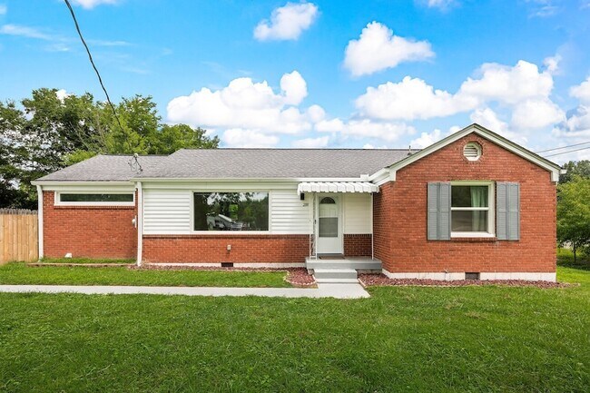 2118 Crystal Dr in Nashville, TN - Building Photo - Building Photo