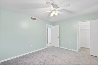 6262 Emerson Ave S, Unit Unit #03 in Gulfport, FL - Building Photo - Building Photo