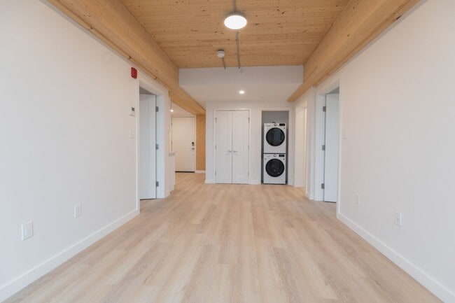 19 E Lenox St in Boston, MA - Building Photo - Building Photo