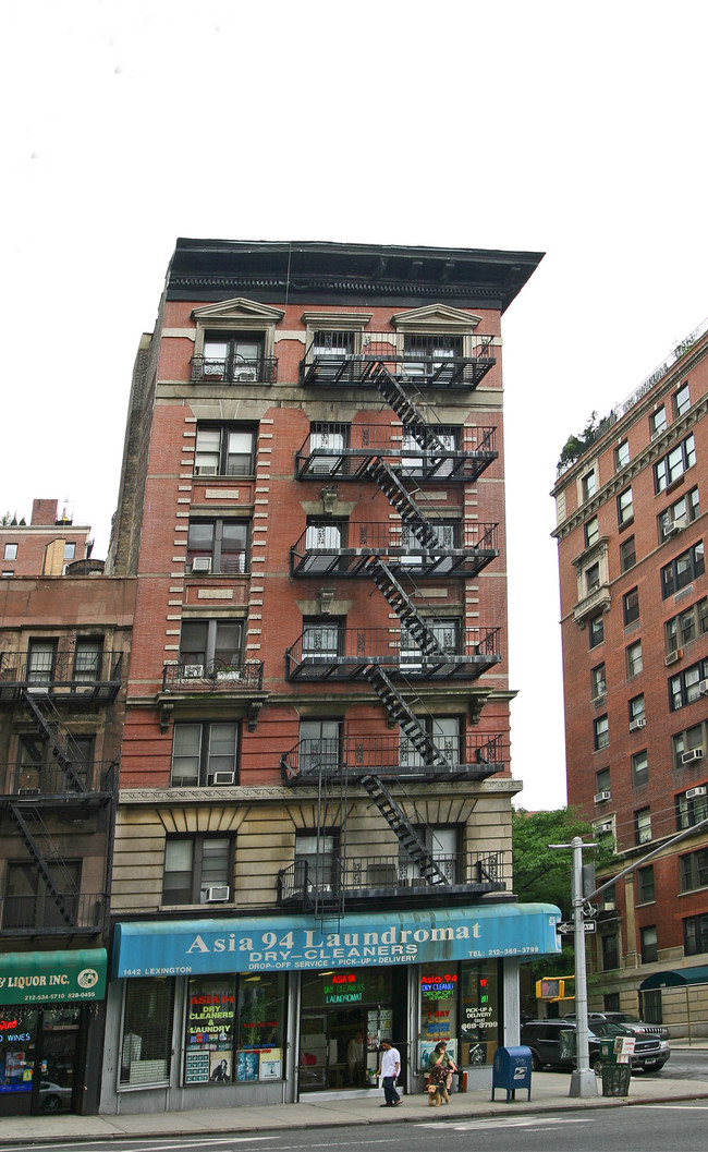 1442 Lexington Ave in New York, NY - Building Photo - Building Photo