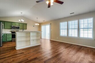 2004 Olive Tree Ln in Clayton, NC - Building Photo - Building Photo