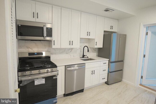 75 P St NW in Washington, DC - Building Photo - Building Photo