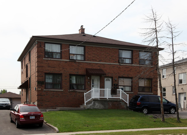 22-24 Leduc Dr in Toronto, ON - Building Photo - Primary Photo