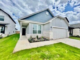 4153 Bermuda Ln in Seguin, TX - Building Photo