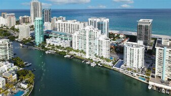 5900 Collins Ave in Miami Beach, FL - Building Photo
