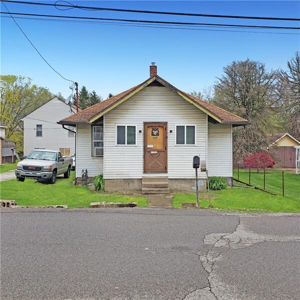 1204 Lewis Ave in Coraopolis, PA - Building Photo