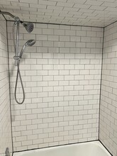 2439 W Huron St, Unit 1 in Chicago, IL - Building Photo - Building Photo