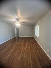901 Avenue C in Valley Mills, TX - Building Photo - Building Photo