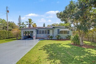 7601 SW 59th Ct in South Miami, FL - Building Photo