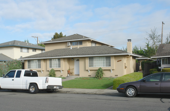 1245 Manchester Dr in Santa Clara, CA - Building Photo - Building Photo