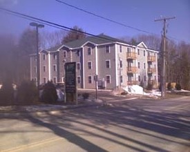 Residences at Cocheco River in Dover, NH - Foto de edificio - Building Photo