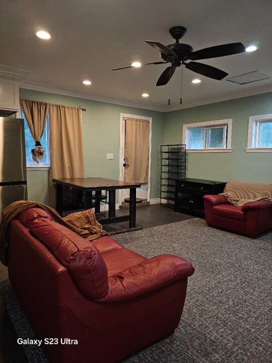 3800 Hillsdale Dr in Pittsburg, CA - Building Photo