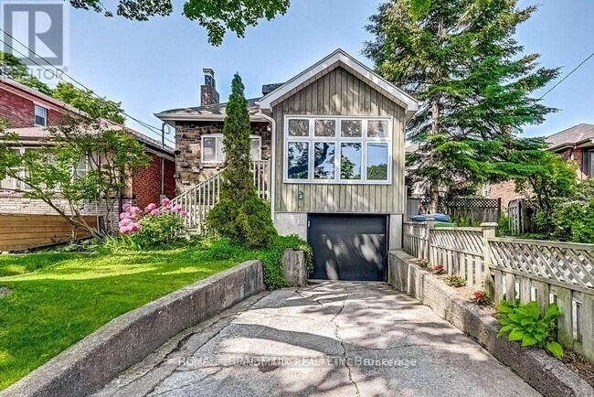 30 Fourth St in Toronto, ON - Building Photo - Building Photo