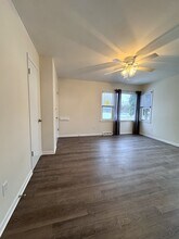 2023 Burton Ave in Waterloo, IA - Building Photo - Building Photo