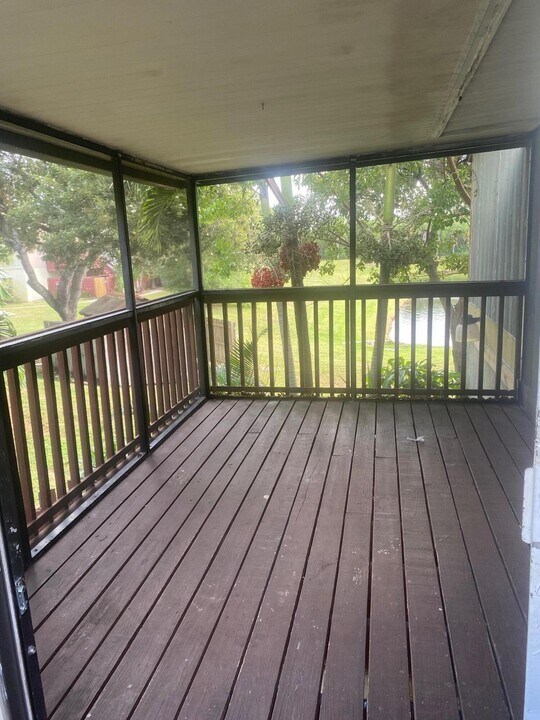 16 Crossings Cir in Boynton Beach, FL - Building Photo