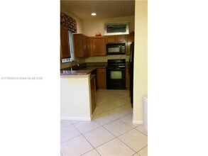 21417 NW 13th Ct in Miami Gardens, FL - Building Photo - Building Photo