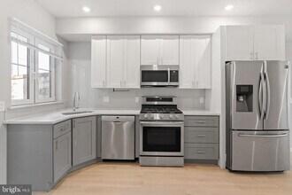 2142 Master St in Philadelphia, PA - Building Photo - Building Photo