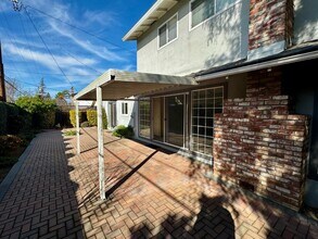 5059 Bel Estos Dr in San Jose, CA - Building Photo - Building Photo