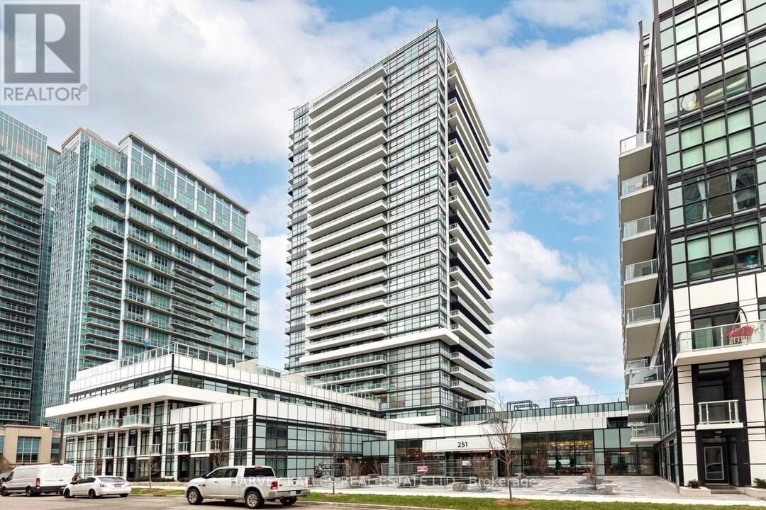 251-2251 Manitoba St in Toronto, ON - Building Photo