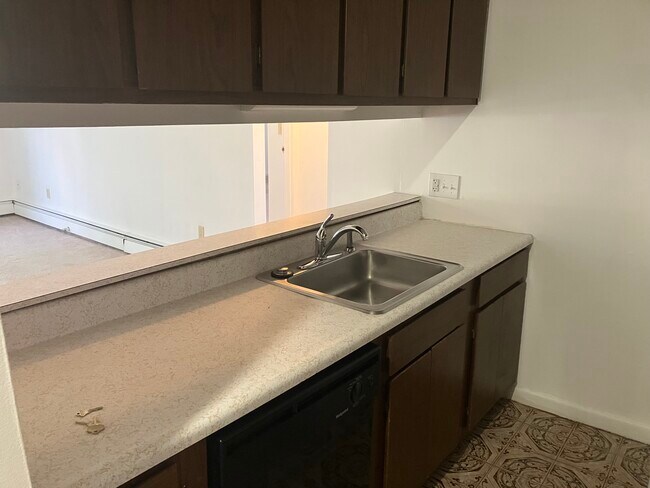 37 Belmont St, Unit 27 in Somerville, MA - Building Photo - Building Photo