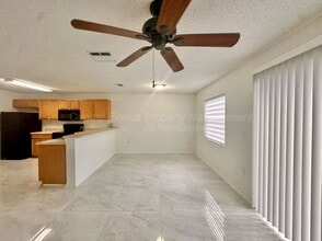 5081 Kingscrest Ln in Oviedo, FL - Building Photo - Building Photo