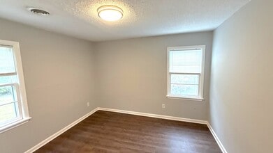 1640 Russwood Rd in Memphis, TN - Building Photo - Building Photo