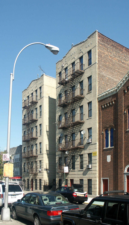 1314 Elder Ave in Bronx, NY - Building Photo